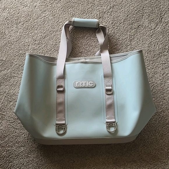 brown wristlet strap